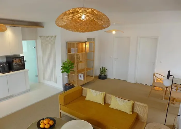 Fos - Casa Casa Group *